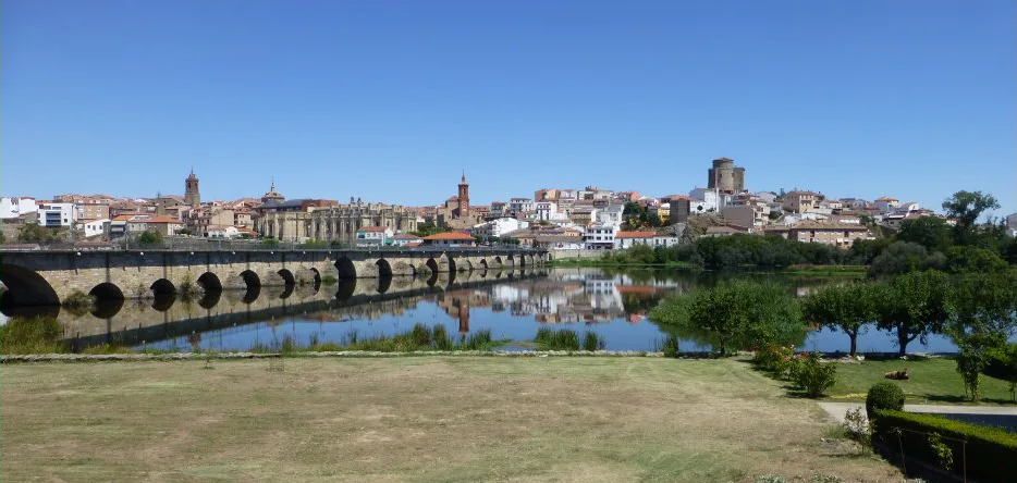 Alba de Tormes et son pont