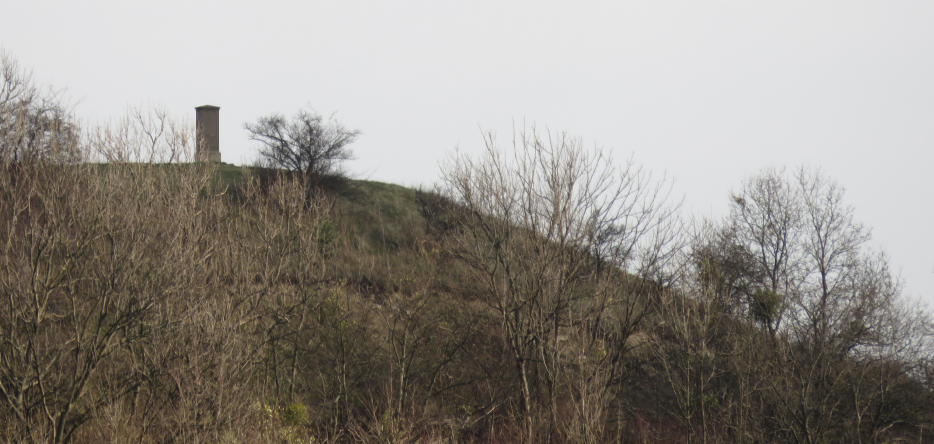 Le monument dit Napoleonstein au sommet du Landgrafenberg qui domine Iéna et le champ de bataille