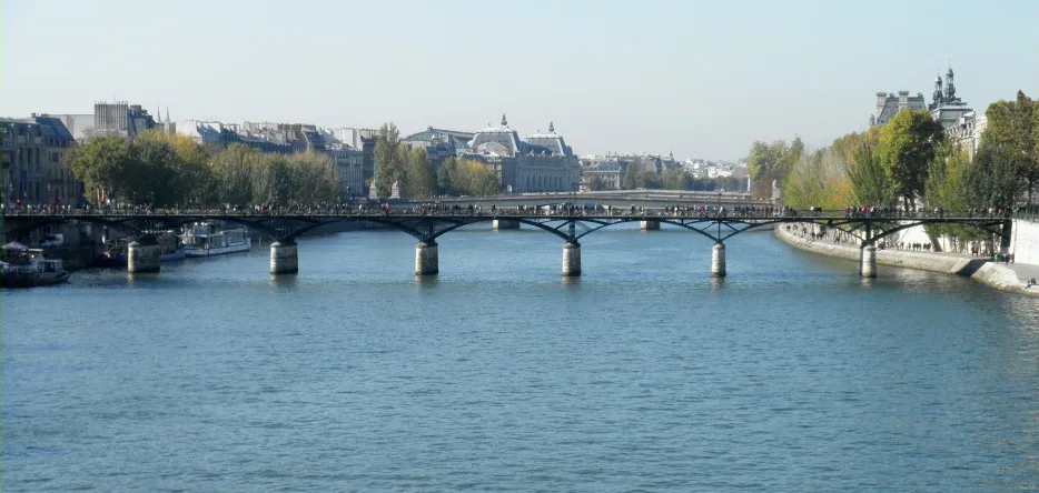 The current Pont des Arts in Paris The current Pont des Arts, in Paris