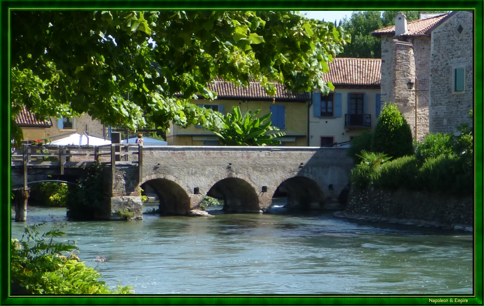 Le pont sur le Mincio à Borghetto